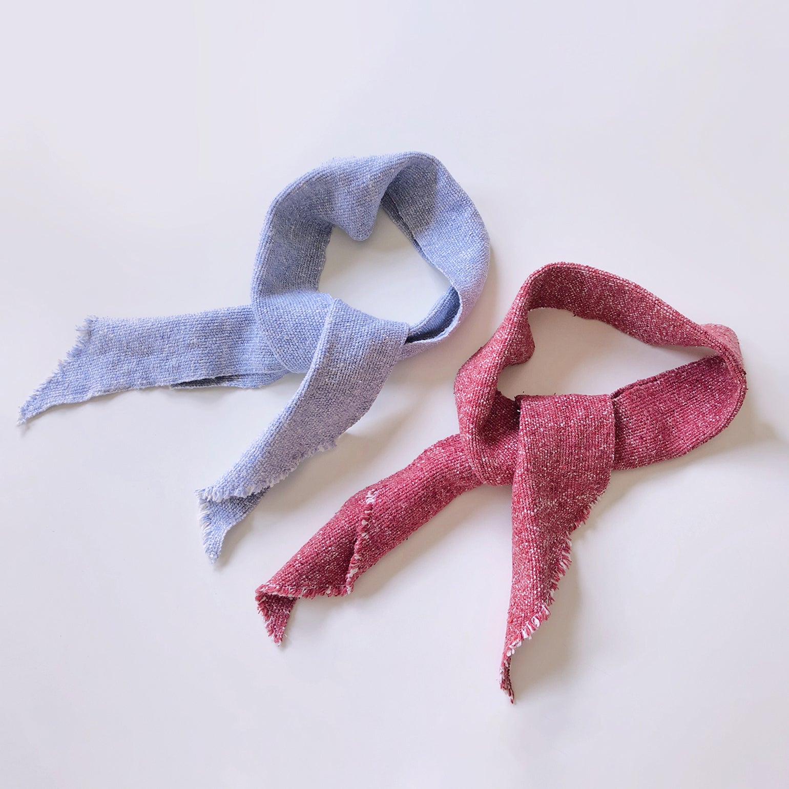 Free Pattern to Weave these Silk Noil Neck Scarves