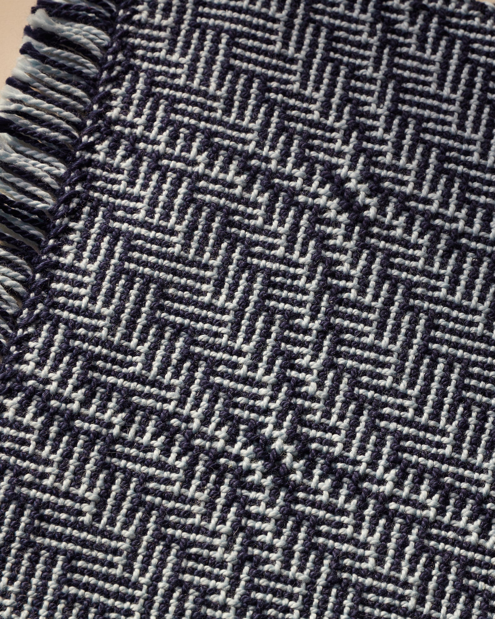 Lakeview Placemats Weaving Pattern Detail