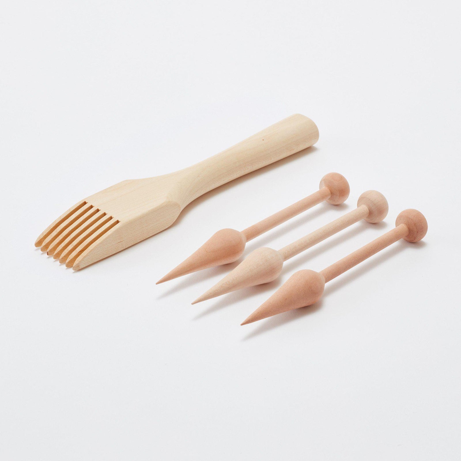 tapestry beater and tapestry bobbins