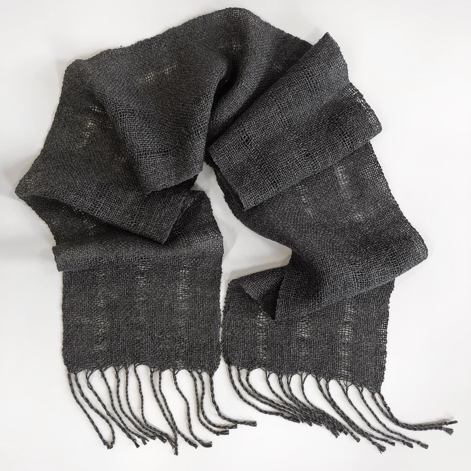 Free Rigid Heddle Weaving Pattern ~ Skip Dent Scarf - Gist Yarn