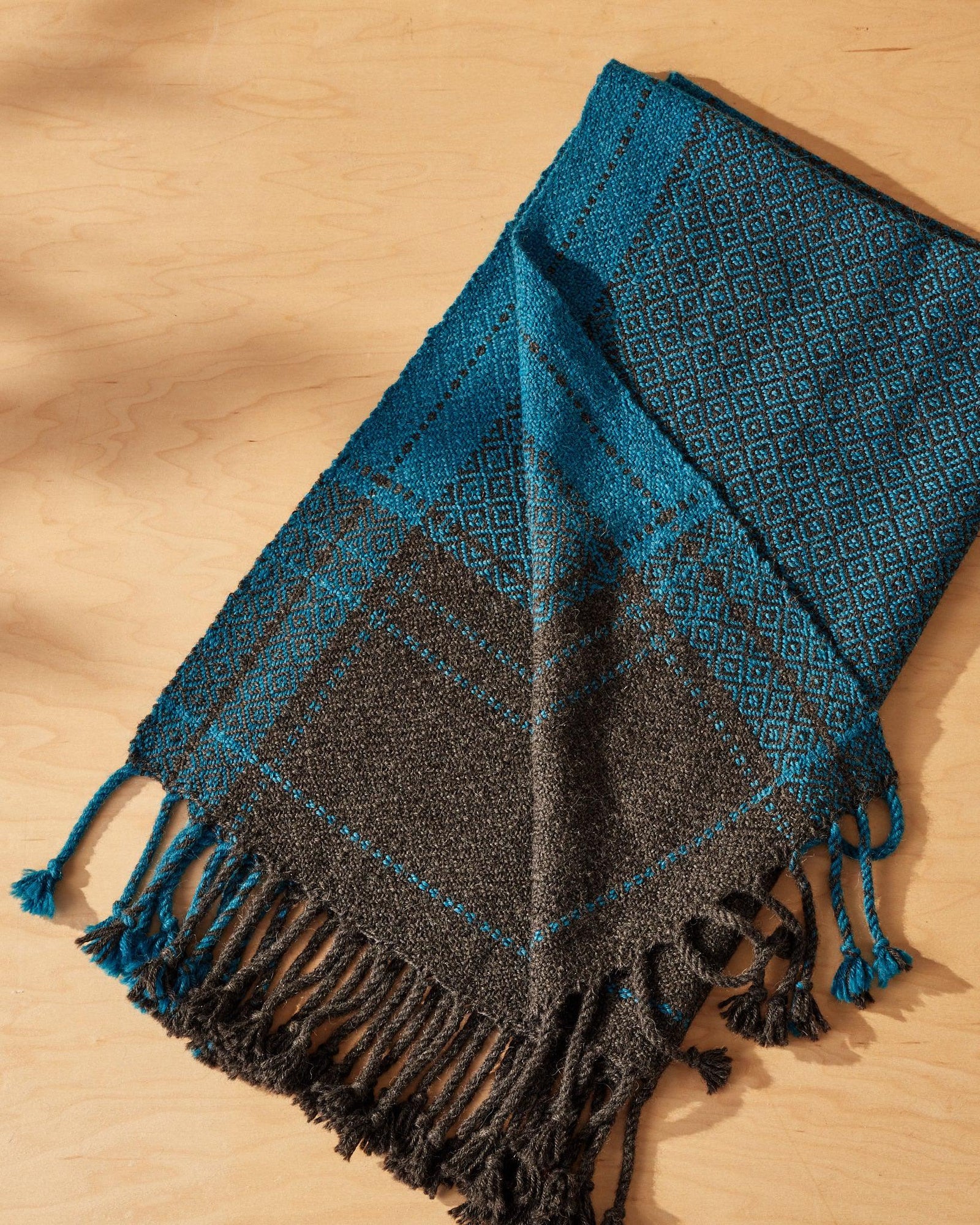 Birdseye Twill Alpaca Throw