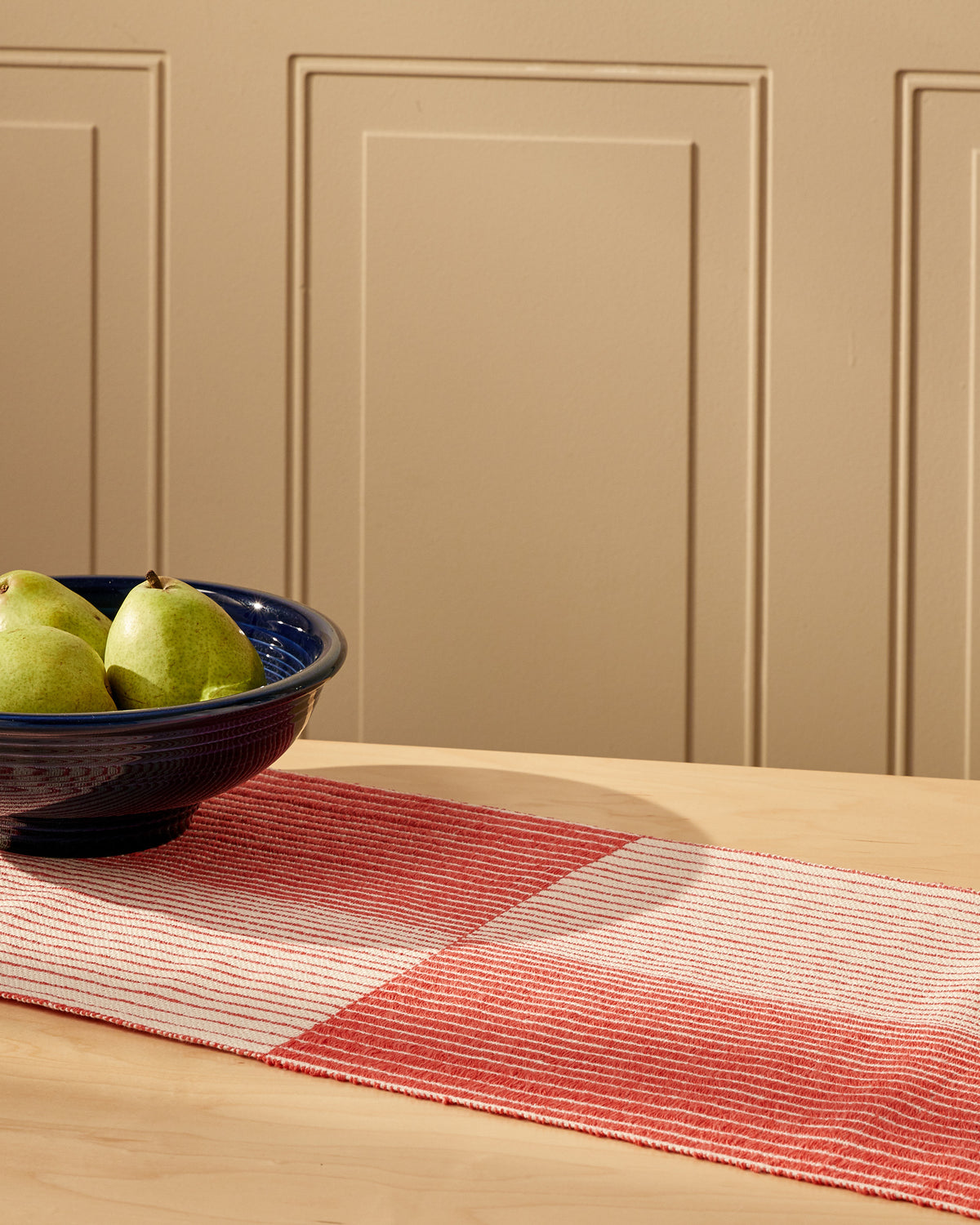 Contrast Block Table Set