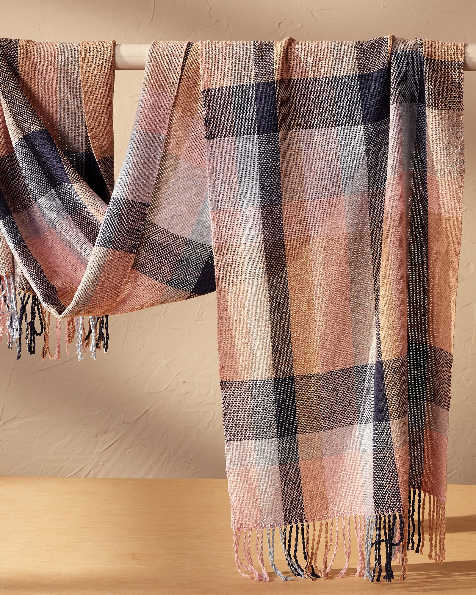 Dawning Scarf Weaving Pattern

