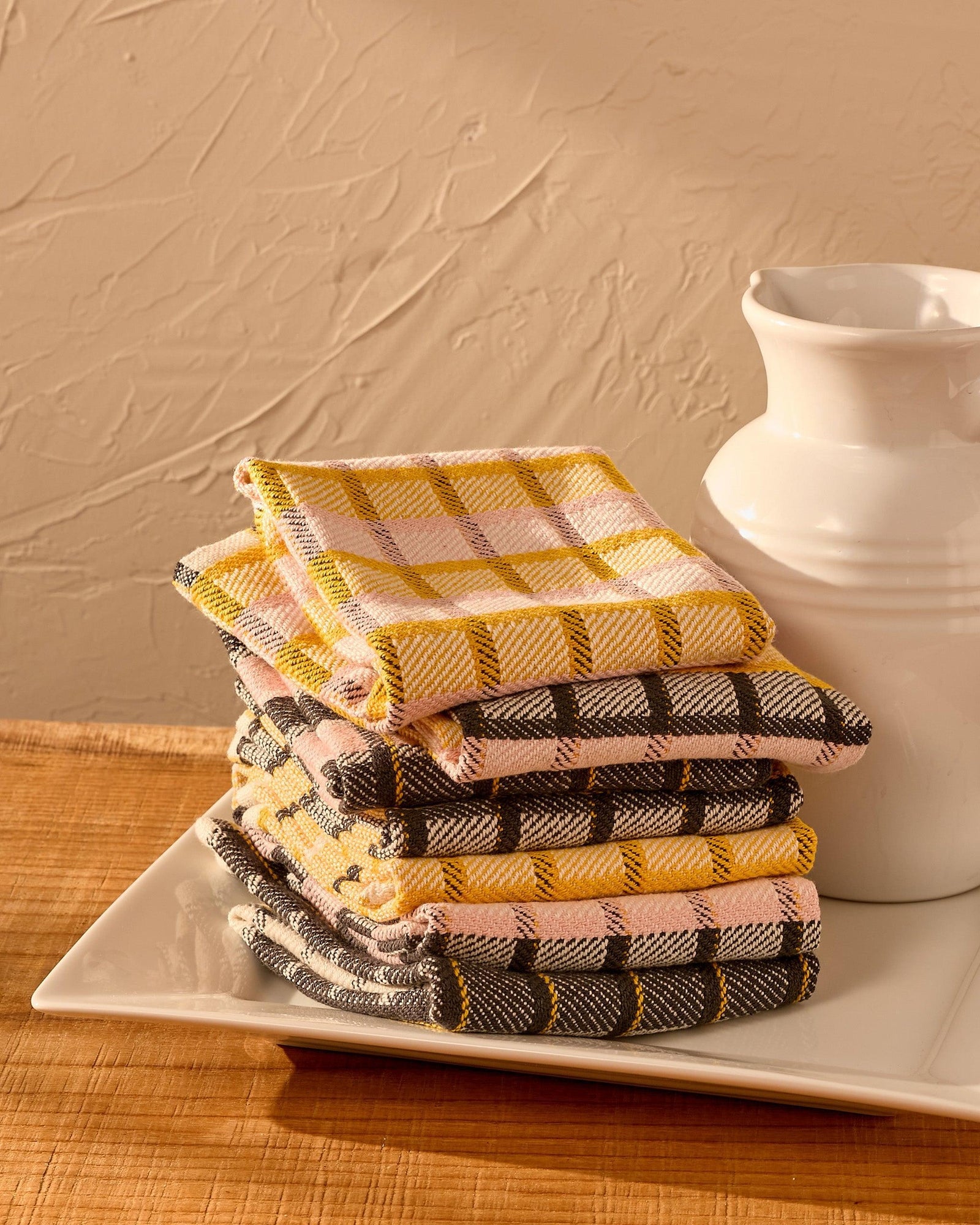 Graphic Grid Towels