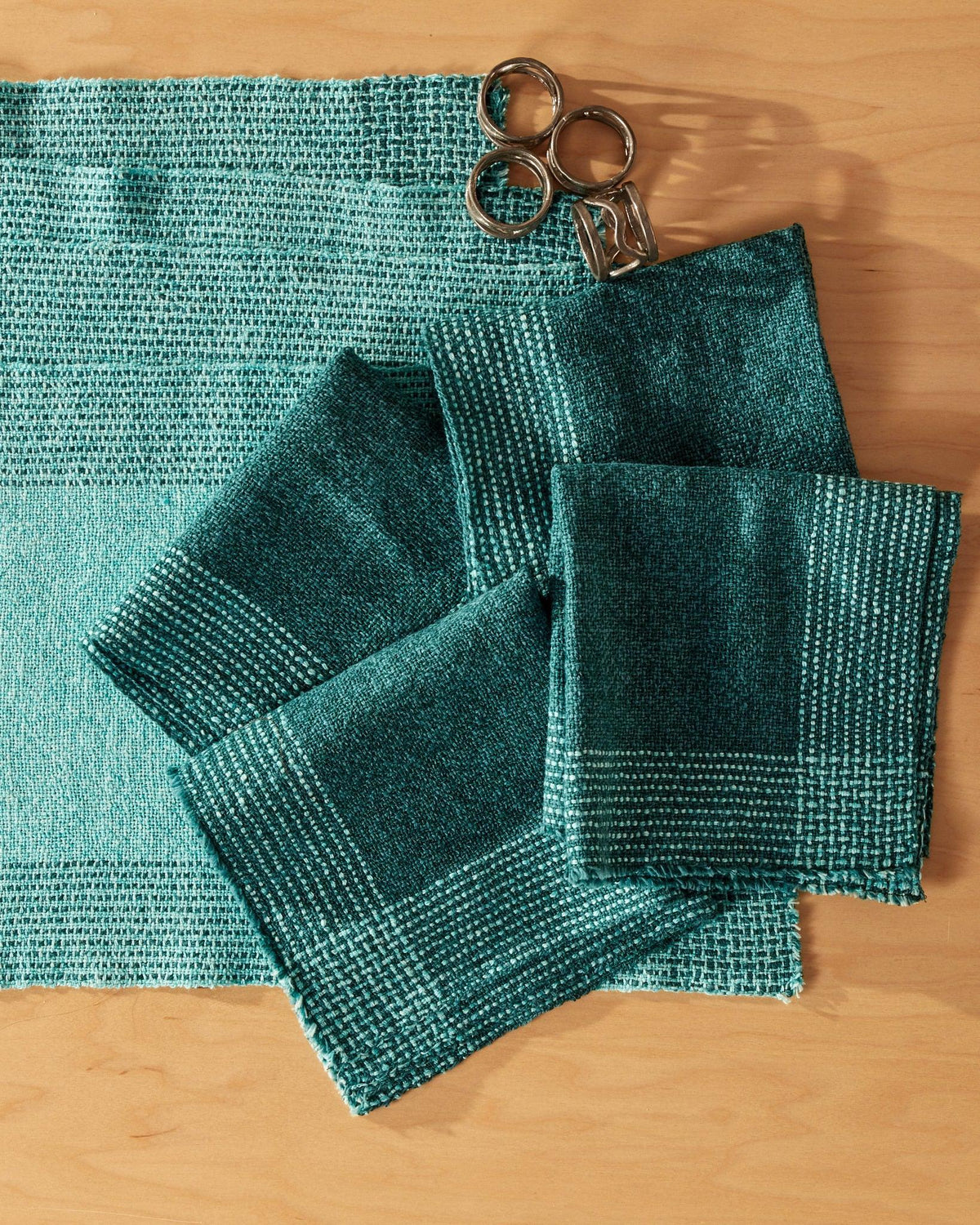 Running Stitch Table Set