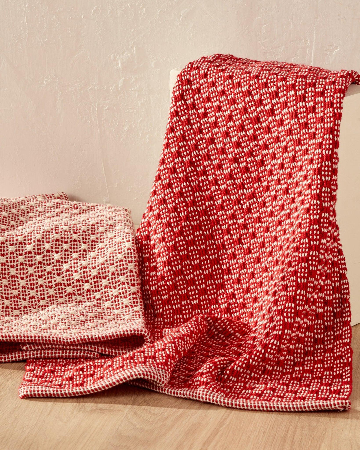 Spot Lace Hand Towels