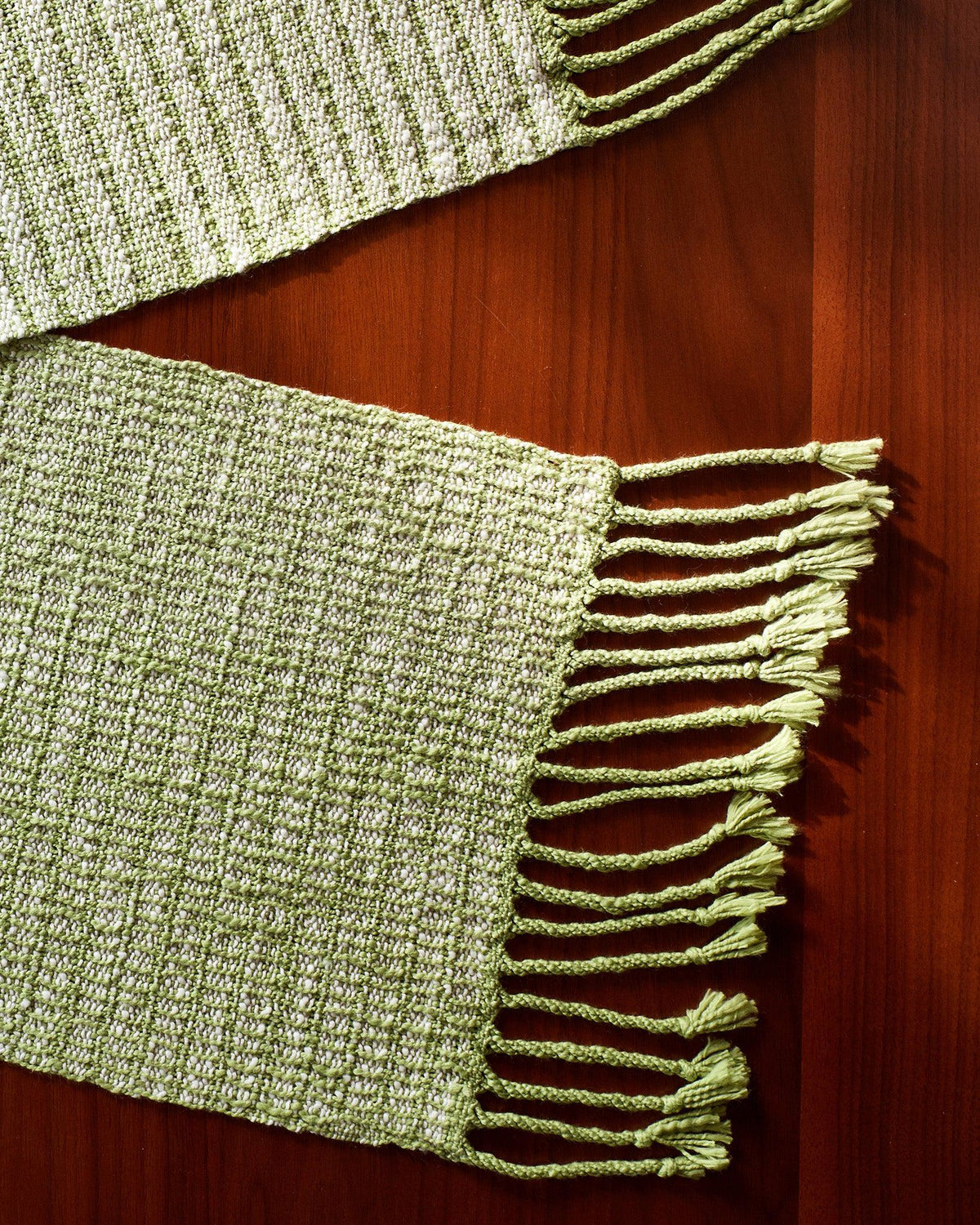 Beyond the Basics: Table Linens-Gist Yarn