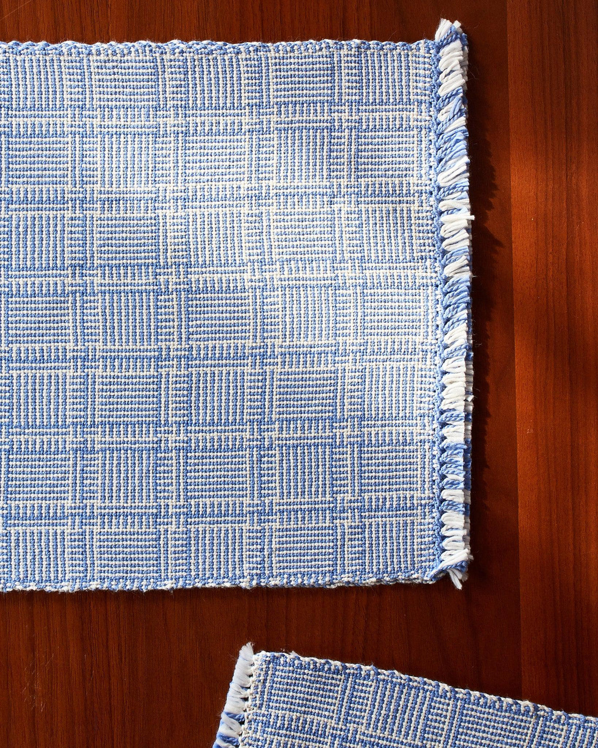 Beyond the Basics: Table Linens-Gist Yarn