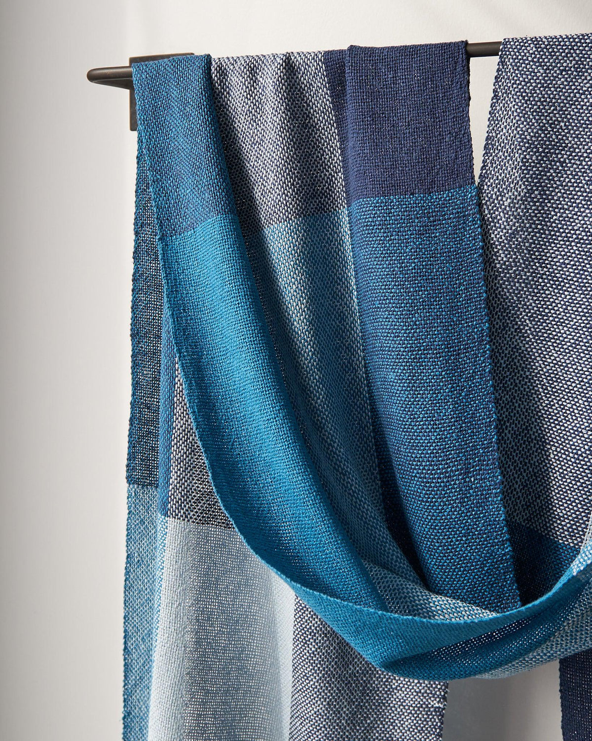 Color Field Scarf Weaving Pattern - Gist Yarn