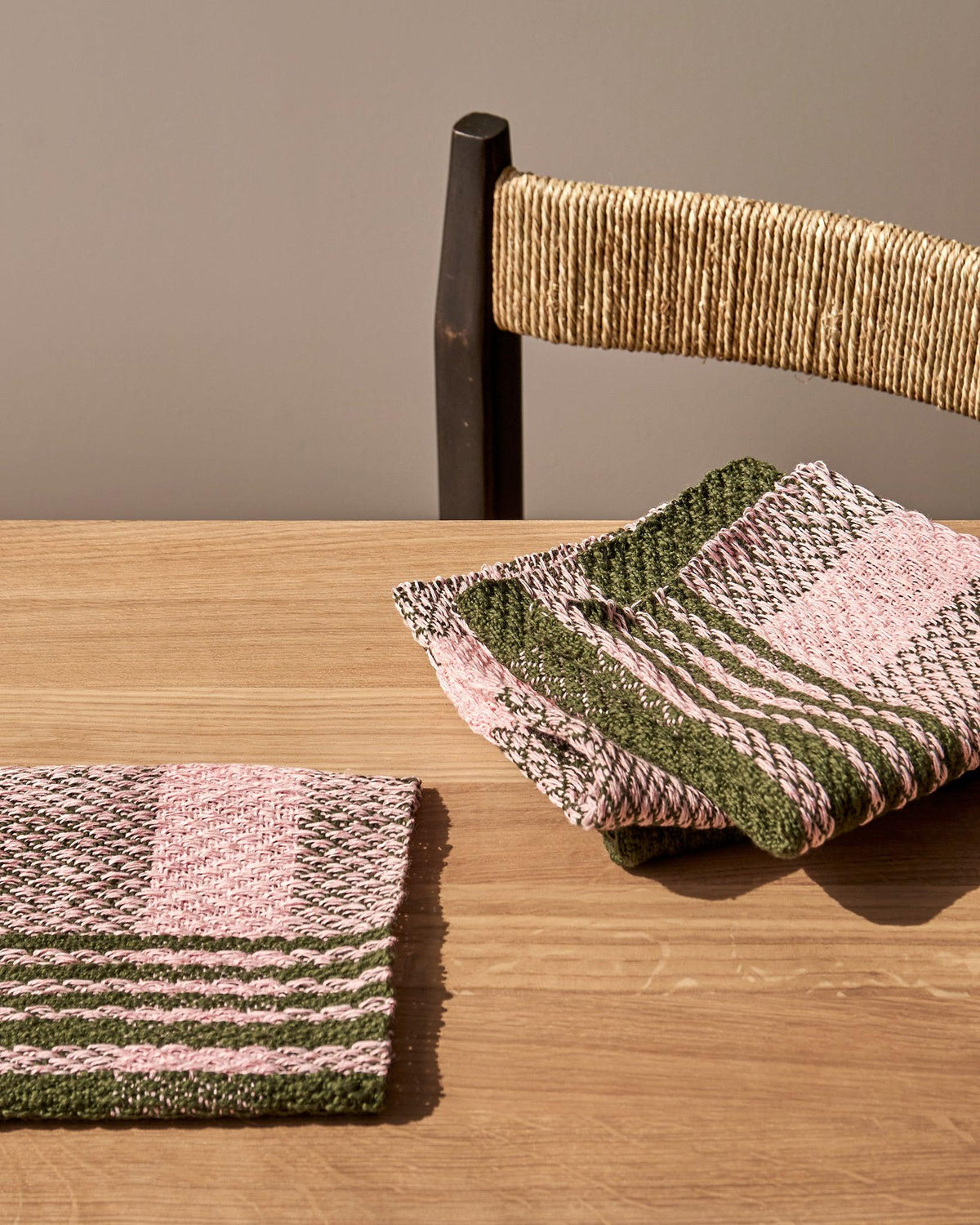 Field of Tulips Napkins Weaving Pattern