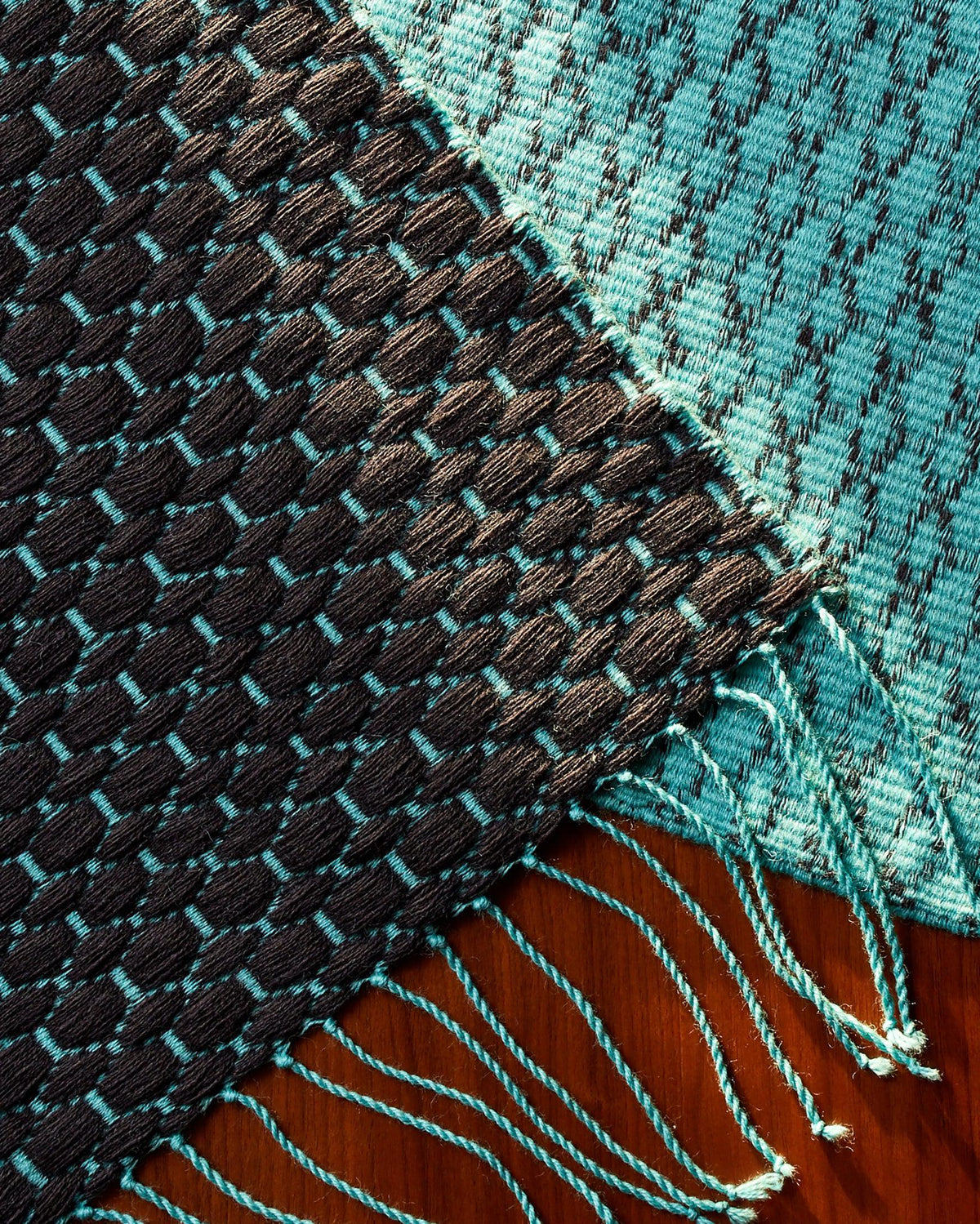 Poison Dart Frog Table Runner Weaving Pattern