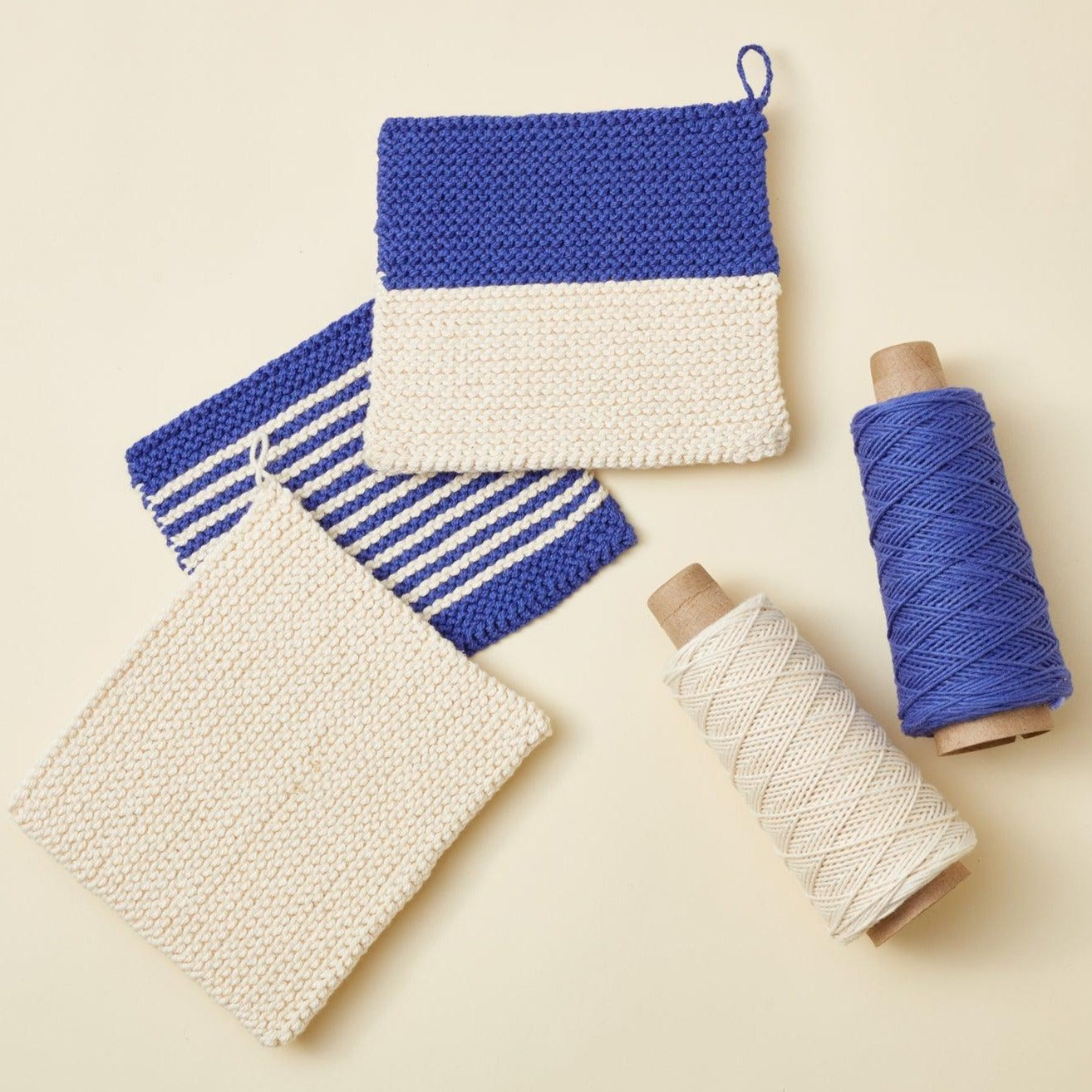 Beginner Knitting Kit - Gist Yarn