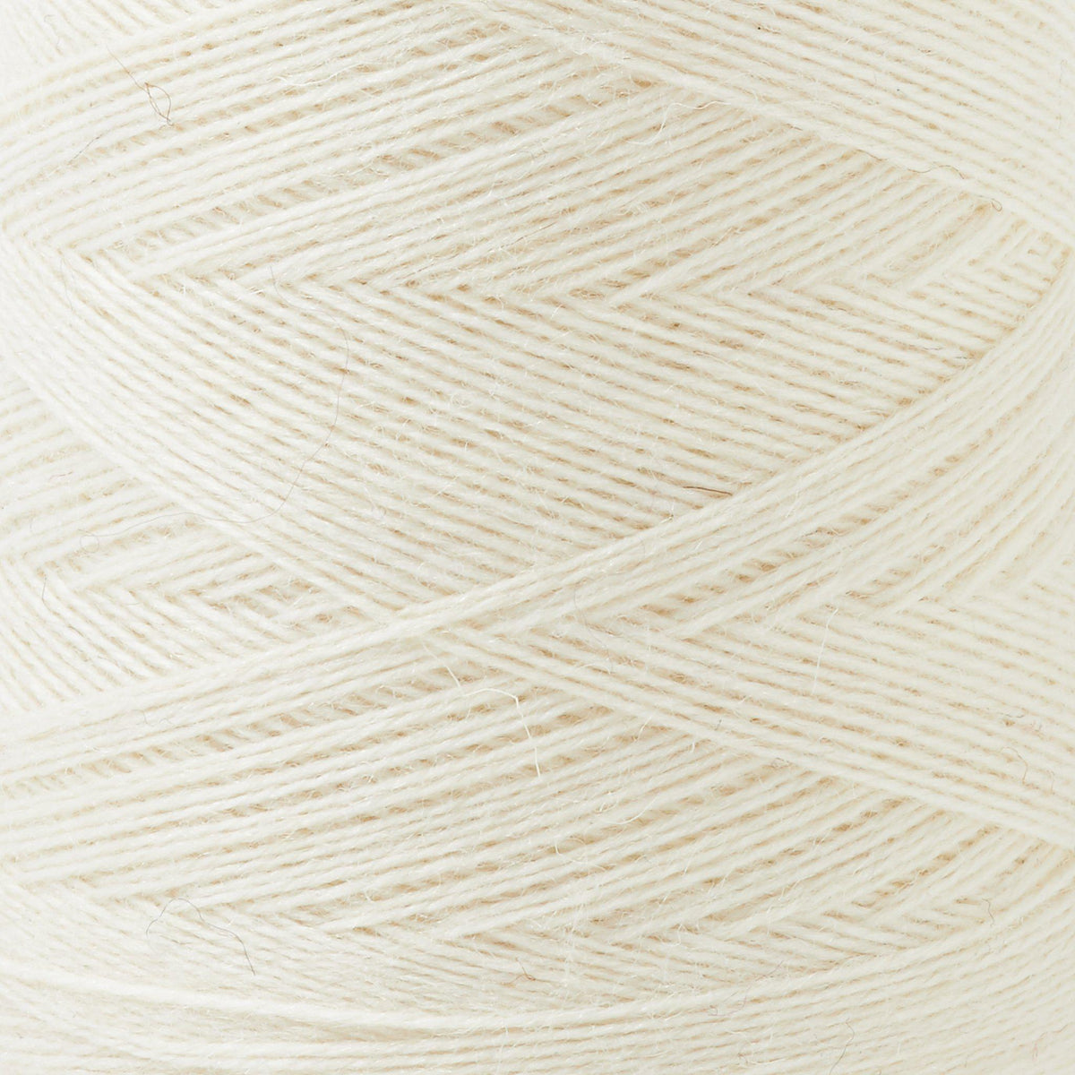 Array Wool Yarn ~ White,bundle_swatch